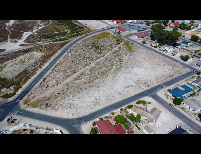 19,764M² VACANT LAND FOR SALE IN LAAIPLEK
